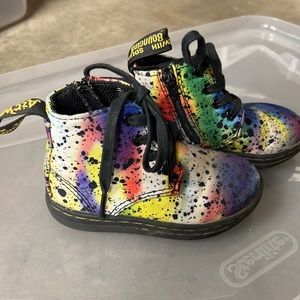 Dr. Martens toddler 6